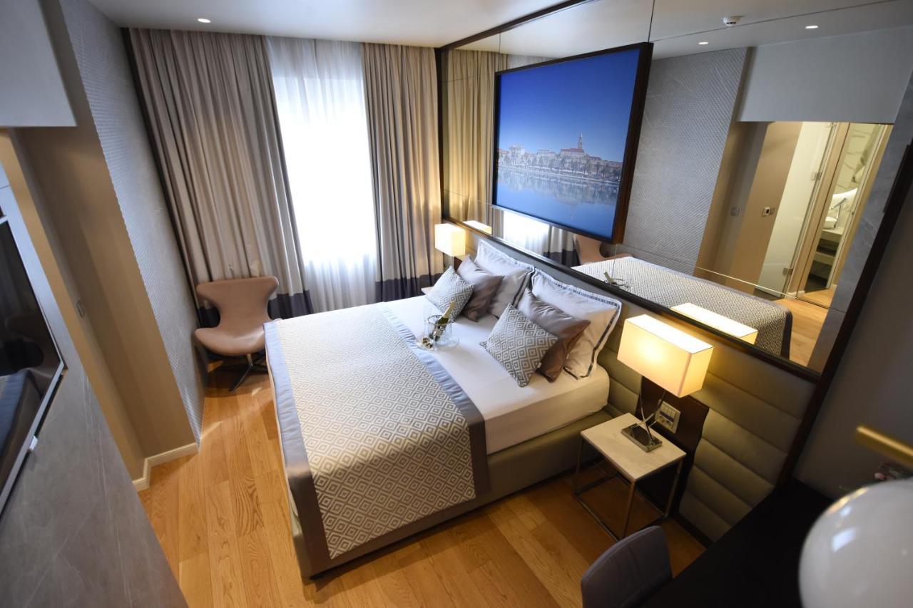 Fortuna Luxury Rooms 1 スプリト エクステリア 写真