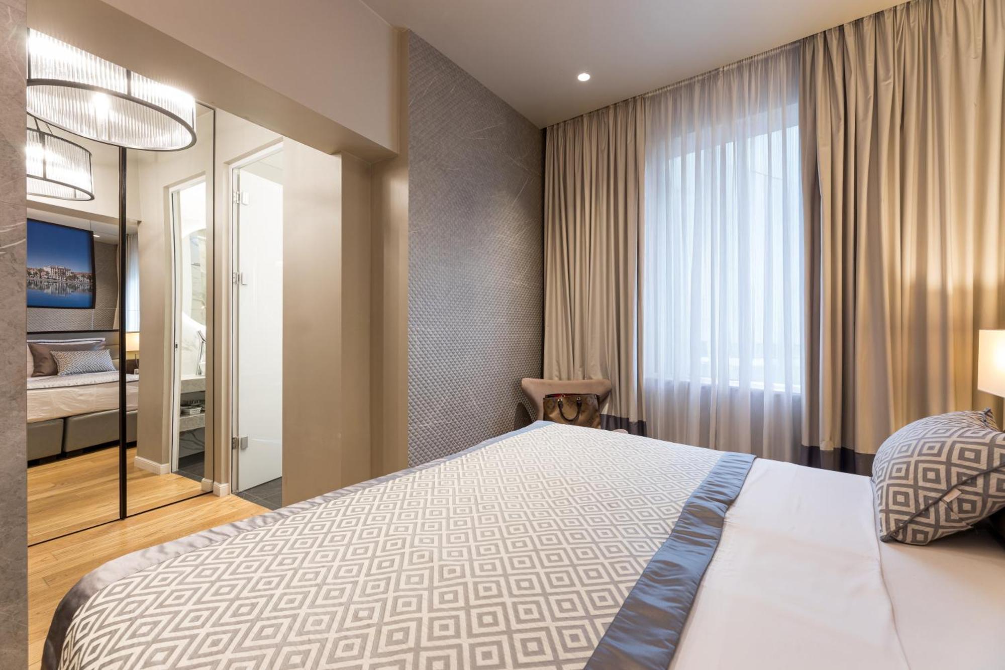 Fortuna Luxury Rooms 1 スプリト エクステリア 写真